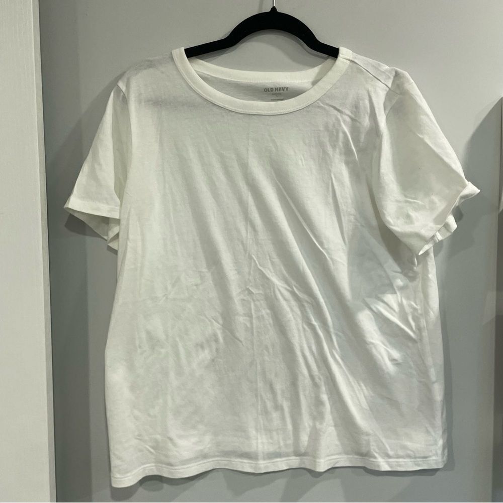 3/$25 ✺ Old Navy Everywhere Tshirt L Cotton White Short Sleeve